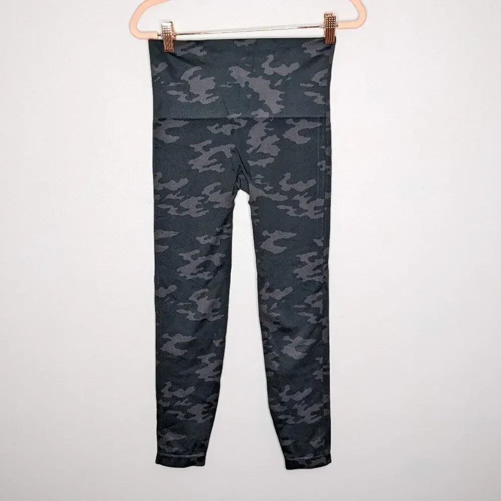 Spanx Camo Print Look at Me Now Cropped Seamless Leggings Size Large - Picture 2 of 7